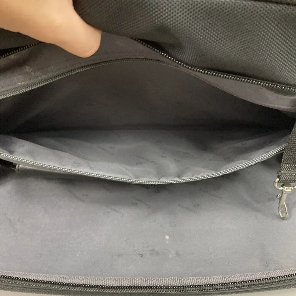 Samsonite Rolling Carry On-Black-2 Wheel-Extended Handle+Carry Han-Clothes Strap
